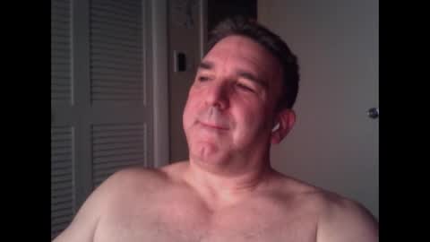 Snapshot of oceanmanx chatting on December 20, 3:24 am Ocean online show from December 20, 3:24 am