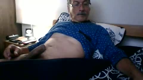 Snapshot of ocorrea chatting on June 30, 3:51 am ocorrea online show from June 30, 3:51 am