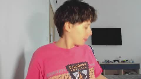 Evie online show from January 7, 7:55 am