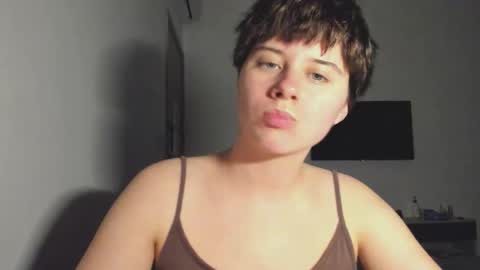 Evie online show from January 11, 11:15 am