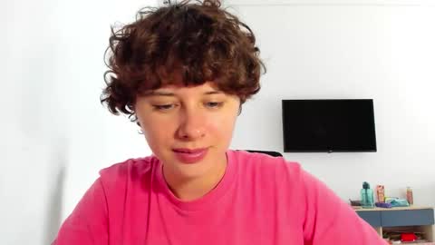 Evie online show from March 6, 7:05 am