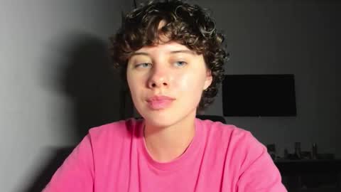 Evie online show from March 15, 11:27 am