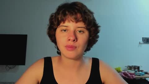 Evie online show from April 28, 4:45 pm