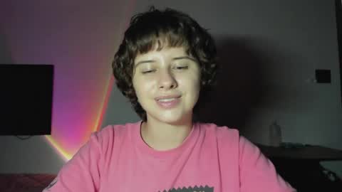 Evie online show from May 3, 11:49 am