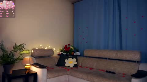 Snapshot of odellabowman chatting on February 22, 12:27 am Night Odella Bowman Julia online show from February 22, 12:27 am