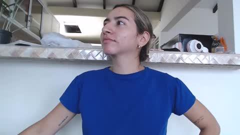 Snapshot of odette_brigh_ chatting on January 25, 6:02 pm Val online show from January 25, 6:02 pm