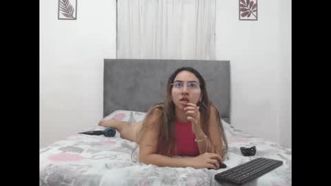 Snapshot of odette_brigh_ chatting on September 24, 7:50 pm Val online show from September 24, 7:50 pm