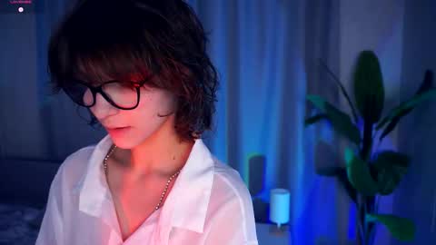 Thea online show from September 28, 7:08 pm