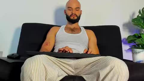 Snapshot of odinvide chatting on November 28, 10:34 pm odinvide online show from November 28, 10:34 pm