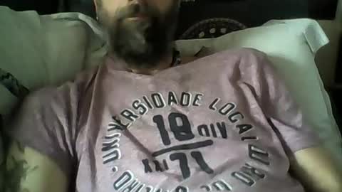 Snapshot of oedipe666 chatting on June 12, 1:32 pm oedipe666cam online show from June 12, 1:32 pm