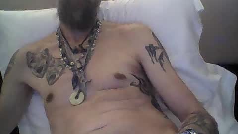 Snapshot of oedipe666 chatting on June 21, 10:12 pm oedipe666cam online show from June 21, 10:12 pm
