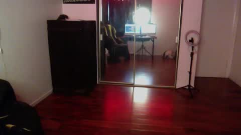 Money online show from October 27, 5:39 pm