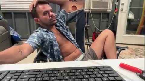 Snapshot of ofthatguy chatting on July 24, 4:32 am ofthatguy online show from July 24, 4:32 am