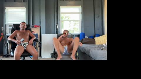 Snapshot of ofthatguy chatting on July 26, 11:00 pm ofthatguy online show from July 26, 11:00 pm