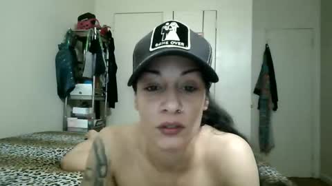 Snapshot of oglitcouple chatting on February 9, 5:43 pm Lit en Cama online show from February 9, 5:43 pm