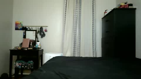 Snapshot of oglitcouple chatting on October 7, 1:03 am Lit en Cama online show from October 7, 1:03 am