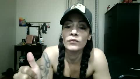 Snapshot of oglitcouple chatting on October 14, 6:47 am Lit en Cama online show from October 14, 6:47 am
