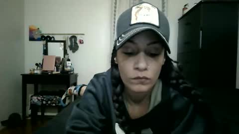 Snapshot of oglitcouple chatting on October 16, 2:01 am Lit en Cama online show from October 16, 2:01 am