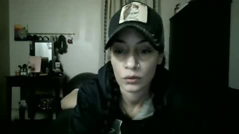 Lit en Cama online show from November 8, 7:30 am