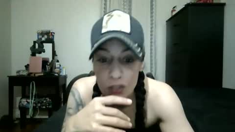 Lit en Cama online show from December 2, 1:33 am