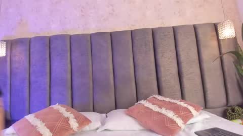 Holly online show from February 27, 7:47 pm