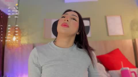 Holly online show from February 12, 11:27 am