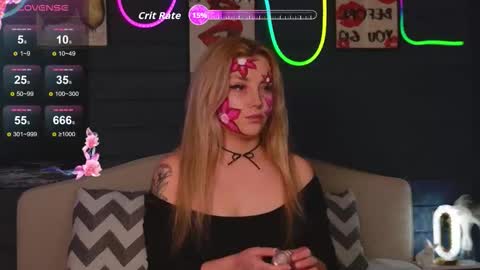 Snapshot of oh_my_julia chatting on October 29, 4:20 pm oh_my_julia online show from October 29, 4:20 pm