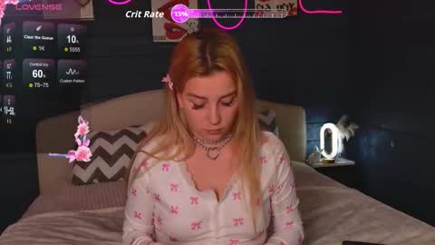 Snapshot of oh_my_julia chatting on November 5, 5:46 pm oh_my_julia online show from November 5, 5:46 pm