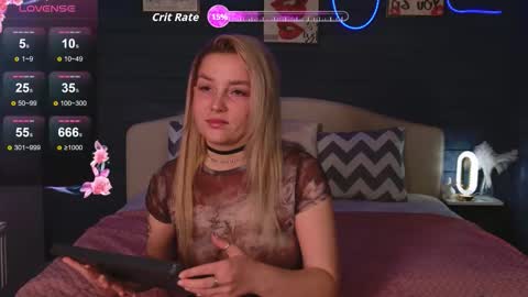 Snapshot of oh_my_julia chatting on November 8, 6:29 pm oh_my_julia online show from November 8, 6:29 pm