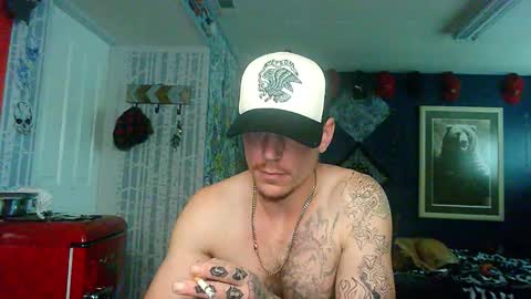 Snapshot of oh_you_know69 chatting on October 28, 3:36 pm who dares toss me some tips lets have fun online show from October 28, 3:36 pm