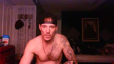 Snapshot of oh_you_know69 chatting on December 18, 6:19 am who dares toss me some tips lets have fun online show from December 18, 6:19 am