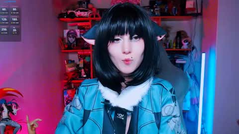 Snapshot of ohclementinee chatting on January 23, 10:22 am Clementine Clem online show from January 23, 10:22 am