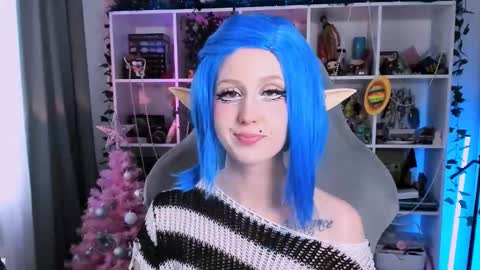 Snapshot of ohclementinee chatting on December 16, 11:04 am Clementine Clem online show from December 16, 11:04 am