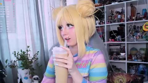 Clementine  Clem  online show from February 13, 9:38 am