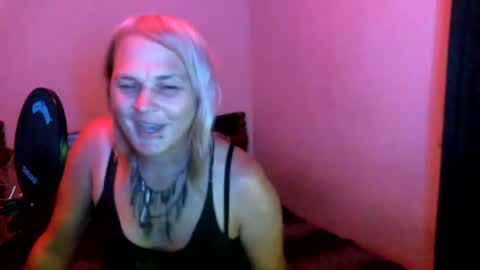 ohellesbells online show from June 24, 6:01 am