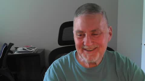 Snapshot of ohfukitsbob chatting on June 5, 4:56 pm ohfukitsbob online show from June 5, 4:56 pm