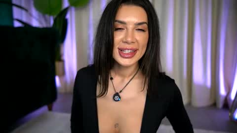 Julia online show from November 19, 4:45 am