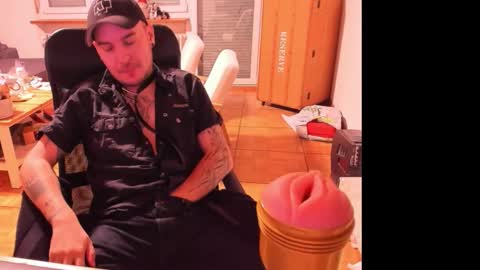 Chris online show from January 31, 8:40 pm