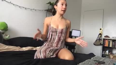 ohmillieevanillie online show from July 13, 4:54 pm