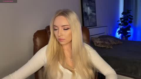 Emma online show from May 6, 2:19 am