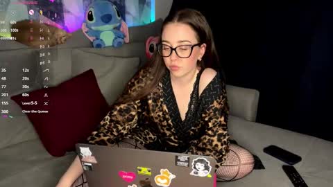 Nikki online show from November 25, 9:48 pm