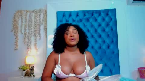 Snapshot of ohrianagibson chatting on April 23, 10:56 pm g online show from April 23, 10:56 pm