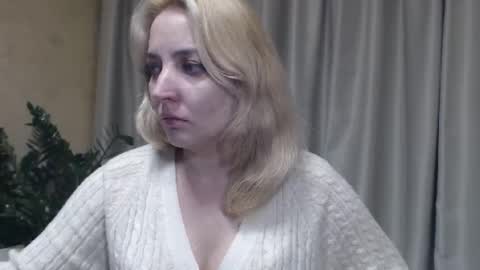 Mari online show from October 26, 2:56 pm