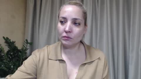 Mari online show from November 13, 11:42 am