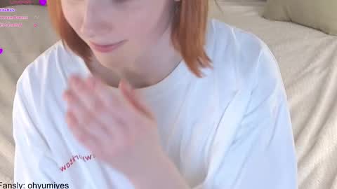 Snapshot of ohyumiyes chatting on February 14, 3:11 am Yumi online show from February 14, 3:11 am