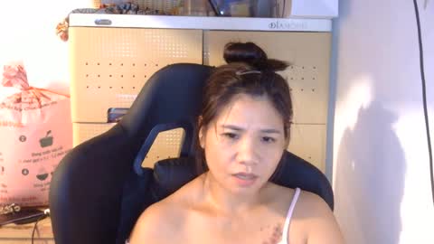oinjer09 online show from June 25, 6:01 pm