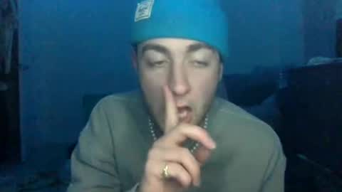 W online show from February 5, 12:37 am