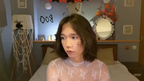 Ami online show from October 30, 2:40 pm