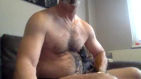 Snapshot of oktobus74 chatting on July 22, 12:52 pm oktobus74 online show from July 22, 12:52 pm