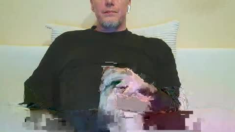 olavdelux online show from January 12, 7:41 pm